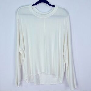 2/$30 Treasure and Bond Off White Casual Crewneck Sweater sz Medium